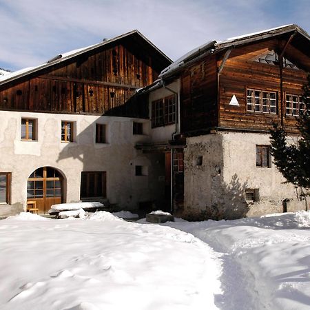 Sta-Maria Youth Hostel Santa Maria Val Muestair Exterior photo